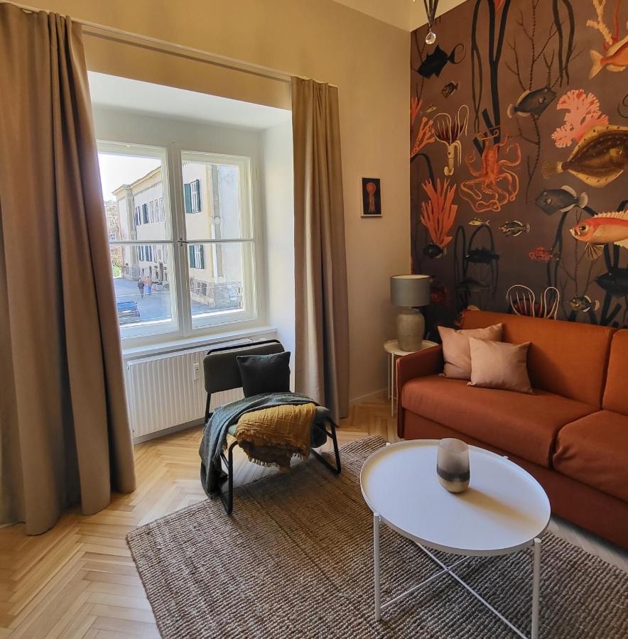Orange Flat By Grazrentals Highest Standard & Free Parking Екстер'єр фото